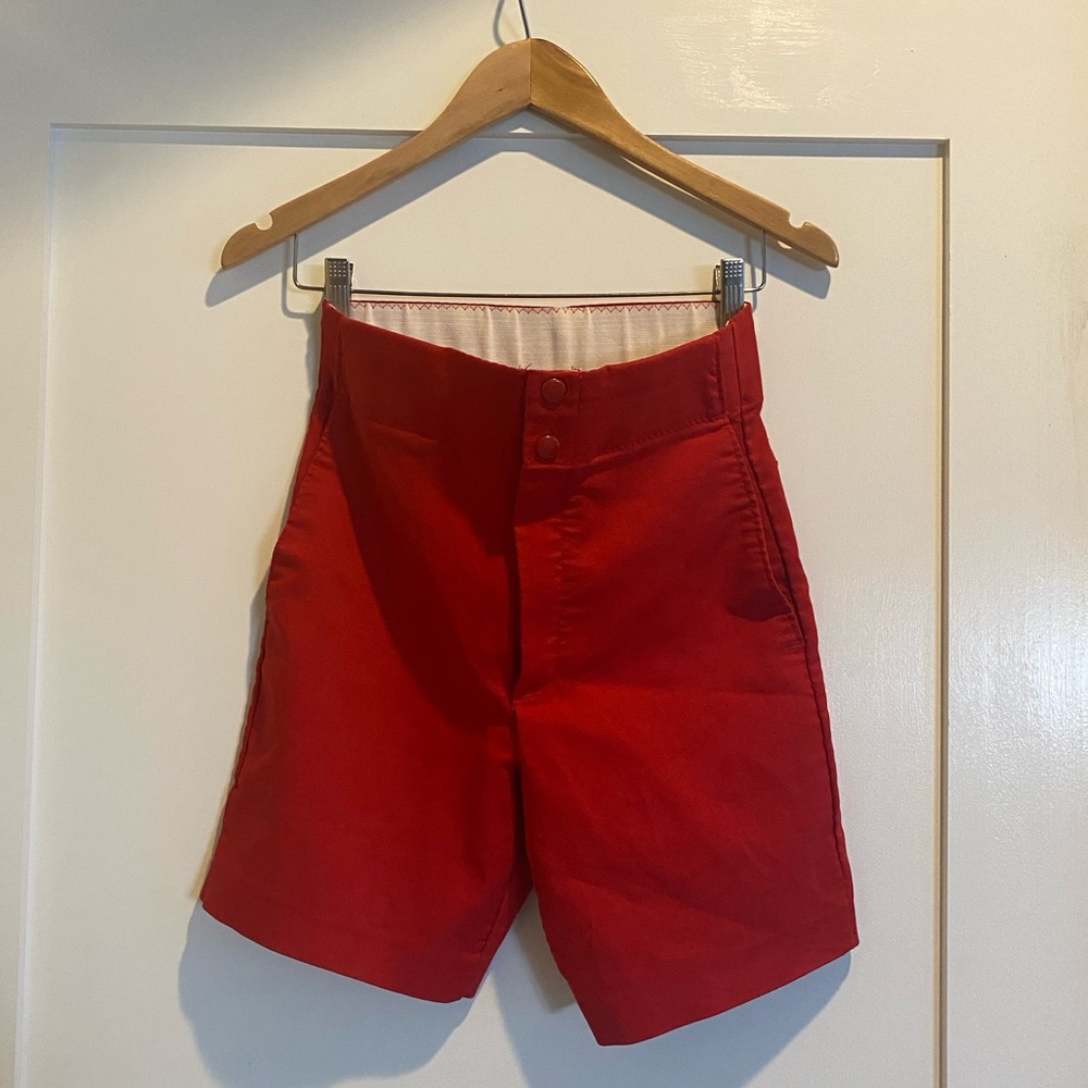 Vintage high waisted red shorts